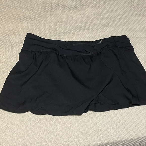 Nike Mini Tennis Skirt w Slit - Picture 3 of 3
